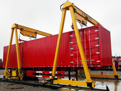 公铁联运货场轨道式集装箱门式ag九游会j9集团机的回转装置