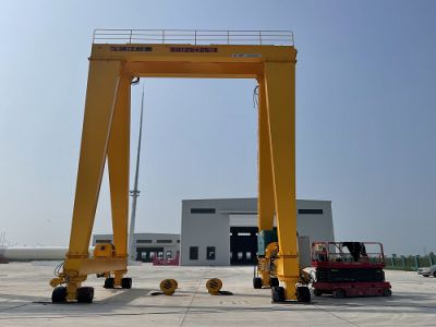 液压龙门吊具有较高的安全性! 液压龙门吊具有较高的安全性!