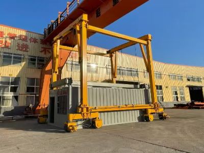 移动式集装箱液压龙门吊的发展前景如何 移动式集装箱液压龙门吊的发展前景如何