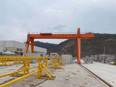 双梁龙门吊的重要计算主要包括哪几个方面? 双梁龙门吊的重要计算主要包括哪几个方面?