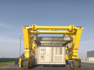 如何减少集装箱跨运车自重并提高效率 如何减少集装箱跨运车自重并提高效率