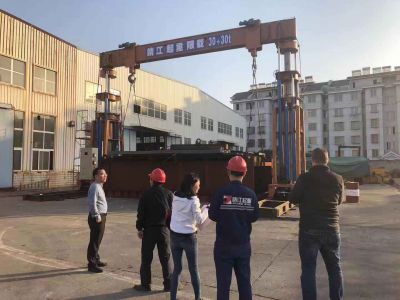 液压龙门吊的优势特点多! 液压龙门吊的优势特点多!